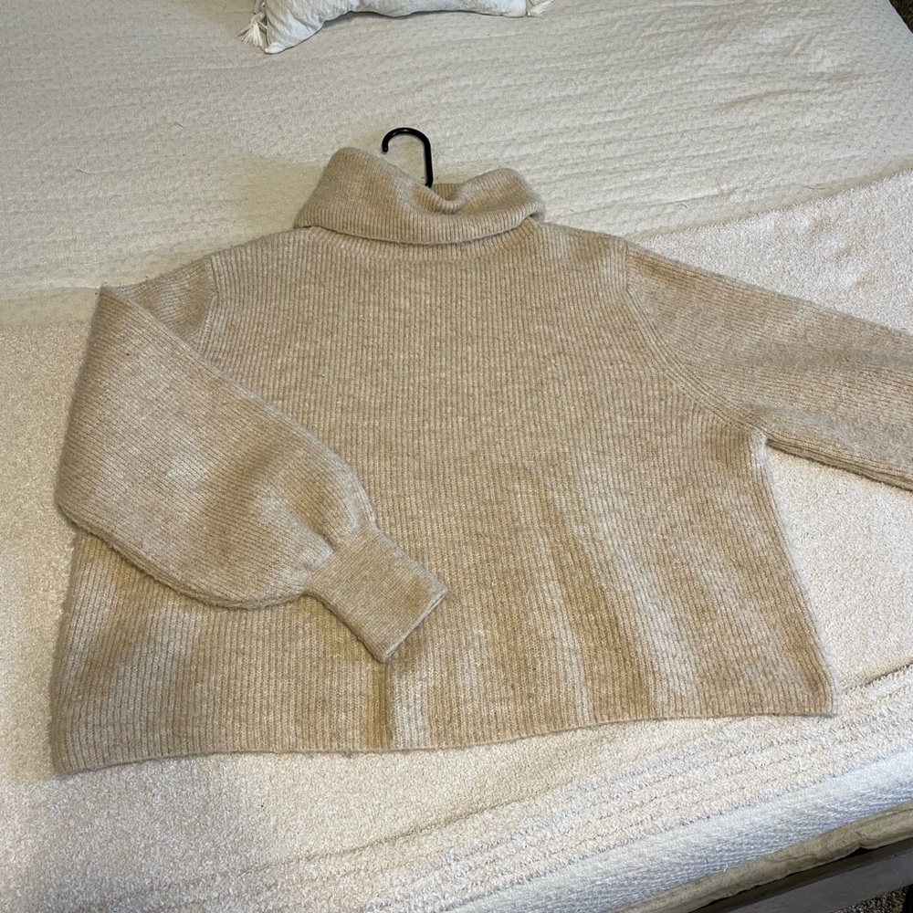 Top Shop Knit Turtleneck Sweater - 14